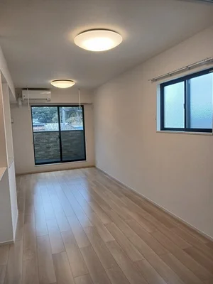 のマンスリーマンション・ウィークリーマンション「ソル・ステラ　Ⅲ 201・洋室(No.1175965)」メイン画像