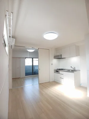 のマンスリーマンション・ウィークリーマンション「モンテリザイア紀和 303・洋室(No.1175971)」メイン画像