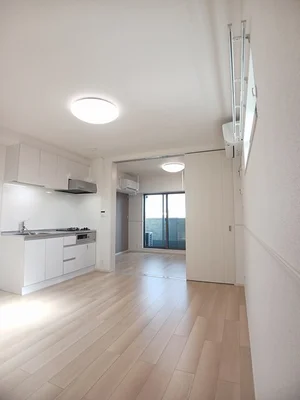 のマンスリーマンション・ウィークリーマンション「モンテリザイア紀和 302・洋室(No.1175972)」メイン画像