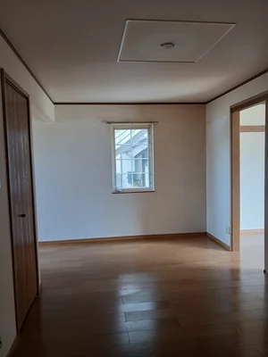 のマンスリーマンション・ウィークリーマンション「カーサ・エスト内原 101・洋室(No.1176080)」メイン画像