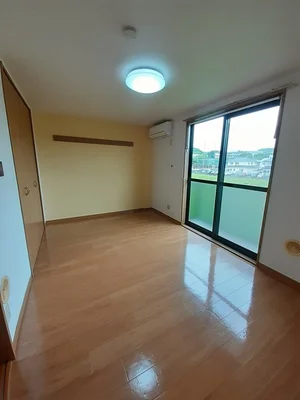 中国学園大学周辺のマンスリーマンション・ウィークリーマンション「ミレニアムハイツ 202・洋室(No.1176093)」メイン画像