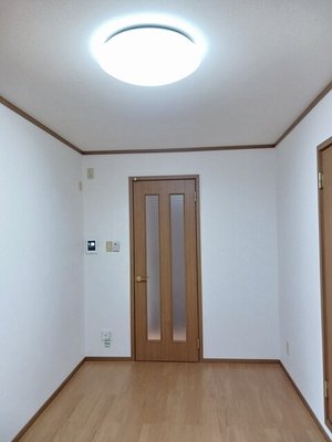 のマンスリーマンション・ウィークリーマンション「ポワンドゥ花梨Ⅱ 202・洋室(No.1176096)」メイン画像