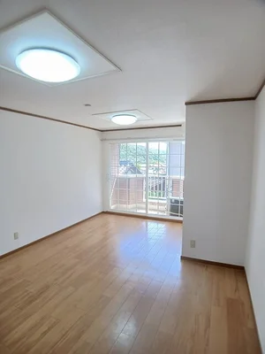 鳥取赤十字病院周辺のマンスリーマンション・ウィークリーマンション「Ｍａｉｓｏｎ　Ｄｅｕｘ 201・洋室(No.1176098)」メイン画像