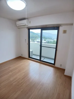 鳥取大学鳥取キャンパス周辺のマンスリーマンション・ウィークリーマンション「マーヴェラス・ヴュー 302・洋室(No.1176173)」メイン画像