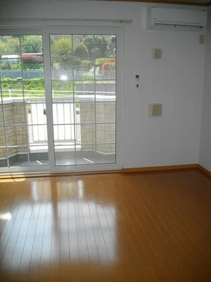 のマンスリーマンション・ウィークリーマンション「ロザージュ 104・洋室(No.1176191)」メイン画像