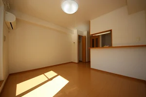 のマンスリーマンション・ウィークリーマンション「サンライズ　倉吉 202・洋室(No.1176278)」メイン画像