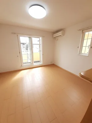 総社市のマンスリーマンション・ウィークリーマンション「ＳＵＮ’Ｓ　ＧＡＲＤＥＮ中央Ⅰ 203・洋室(No.1176331)」メイン画像