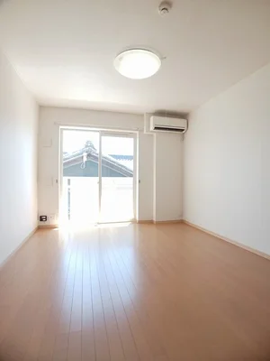 のマンスリーマンション・ウィークリーマンション「ベーネ　ルナ 202・洋室(No.1176397)」メイン画像