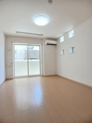 紀三井寺駅（和歌山県）のマンスリーマンション・ウィークリーマンション「ルピエ紀三井寺 105・洋室(No.1176493)」メイン画像