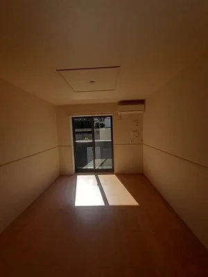 のマンスリーマンション・ウィークリーマンション「カーサ・ゼフィーロ 101・洋室(No.1176719)」メイン画像