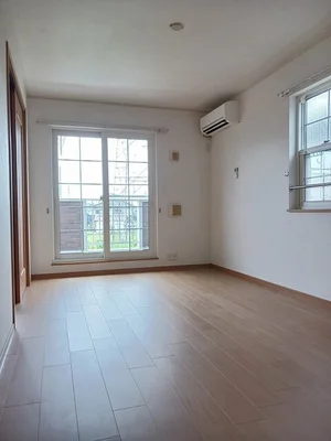 のマンスリーマンション・ウィークリーマンション「ブリーゼ　イズミ　Ｂ棟 203・洋室(No.1177369)」メイン画像