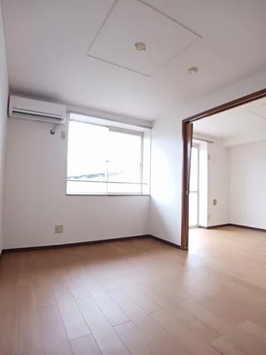 のマンスリーマンション・ウィークリーマンション「ファミール三次Ａ棟 201・洋室(No.1177959)」メイン画像