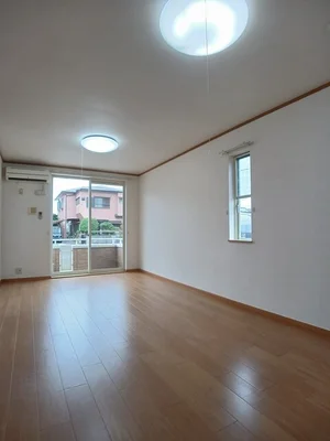 のマンスリーマンション・ウィークリーマンション「サン　リット　Ａ 101・洋室(No.1178098)」メイン画像