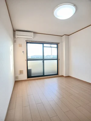 島根県の大東建託リーシング株式会社のマンスリーマンション・ウィークリーマンション「フォンテーヌ東津田 303・洋室(No.1178152)」メイン画像