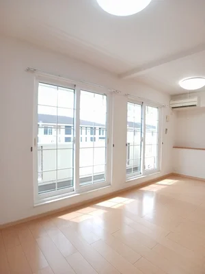 島根県のマンスリーマンション・ウィークリーマンション「ＦＬＯＷＥＲ　Ｃ 202・洋室(No.1178405)」メイン画像