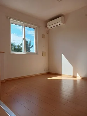 愛媛県のマンスリーマンション・ウィークリーマンション「ガーデン西垣生 103・洋室(No.1178411)」メイン画像