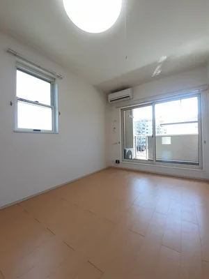 のマンスリーマンション・ウィークリーマンション「キャトル・フィーユ　Ⅱ 201・洋室(No.1178451)」メイン画像