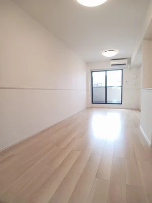 伊予郡松前町のマンスリーマンション・ウィークリーマンション「ポプラⅠ 205・洋室(No.1178721)」メイン画像