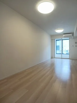 のマンスリーマンション・ウィークリーマンション「ウェルリッチ柿原　Ⅰ 103・洋室(No.1178771)」メイン画像