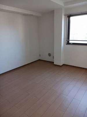 のマンスリーマンション・ウィークリーマンション「スクウェアガーデン緑井 203・和室(No.1178884)」メイン画像