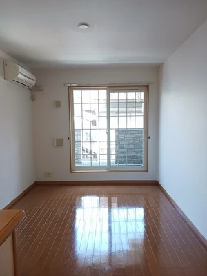 のマンスリーマンション・ウィークリーマンション「リバーサイド・オキタ 205・洋室(No.1179121)」メイン画像