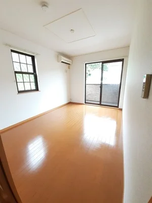 のマンスリーマンション・ウィークリーマンション「ティーズ・ウィンヒルⅣ 103・洋室(No.1179135)」メイン画像