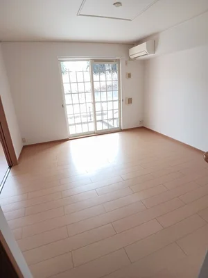 周南市のマンスリーマンション・ウィークリーマンション「カーサ・フィオーレＡ 102・洋室(No.1179170)」メイン画像