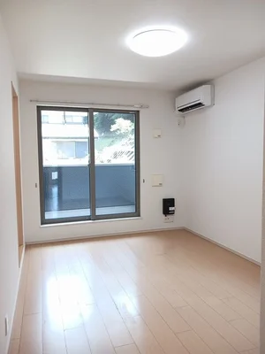 広島県のマンスリーマンション・ウィークリーマンション「アゴラ　カザ 202・洋室(No.1179457)」メイン画像