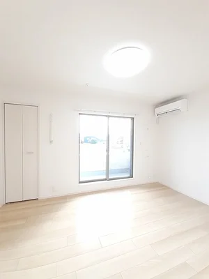 のマンスリーマンション・ウィークリーマンション「ＫａｏｒｕＡ 202・洋室(No.1179638)」メイン画像