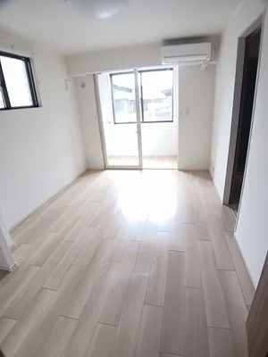 光駅（山口県）のマンスリーマンション・ウィークリーマンション「Ｂｏｓｃａｔｏ　Ｌ　Ⅱ 101・洋室(No.1179702)」メイン画像