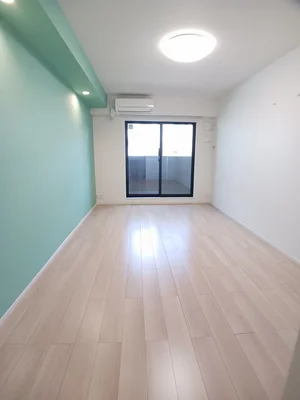 のマンスリーマンション・ウィークリーマンション「ライム周南 303・洋室(No.1179905)」メイン画像