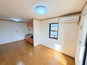 のマンスリーマンション・ウィークリーマンション「スリーワンスリーヒルズＥ 203・洋室(No.1180187)」メイン画像