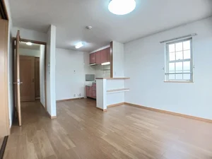 遠賀郡水巻町のマンスリーマンション・ウィークリーマンション「サンパティーク遠賀Ⅱ 201・洋室(No.1180241)」メイン画像