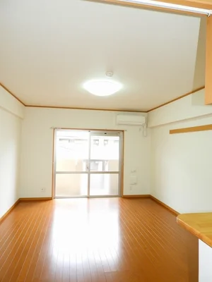 のマンスリーマンション・ウィークリーマンション「ラフレシール秋根 203・洋室(No.1180316)」メイン画像