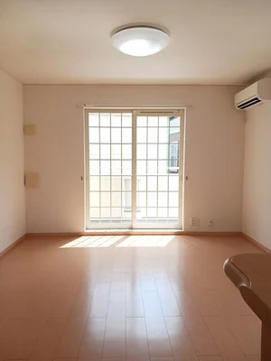 のマンスリーマンション・ウィークリーマンション「シャトレ　桜３ 102・洋室(No.1180371)」メイン画像