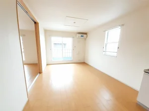 のマンスリーマンション・ウィークリーマンション「ヒルズ諸富Ⅱ 201・洋室(No.1181381)」メイン画像