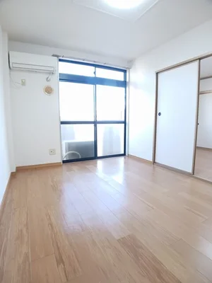 のマンスリーマンション・ウィークリーマンション「ＬＡＲＧＥ，ＧＡＴＥ輝・Ａ 202・洋室(No.1182072)」メイン画像