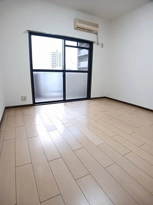 南大分駅（大分県）のマンスリーマンション・ウィークリーマンション「ＢＬＵＥ　ＳＫＹ　鴻川 208・洋室(No.1182090)」メイン画像