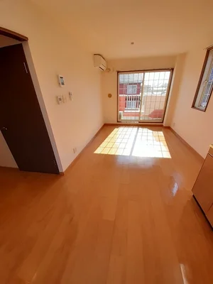 のマンスリーマンション・ウィークリーマンション「エスポワ－ル古国府Ａ 201・洋室(No.1182099)」メイン画像