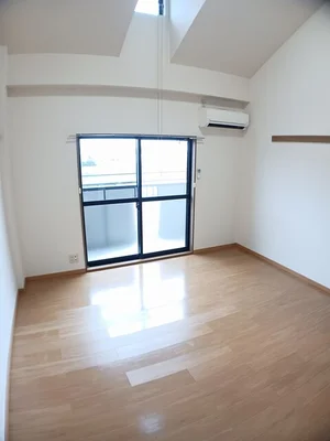 のマンスリーマンション・ウィークリーマンション「サンシャインハイツ 203・洋室(No.1182112)」メイン画像