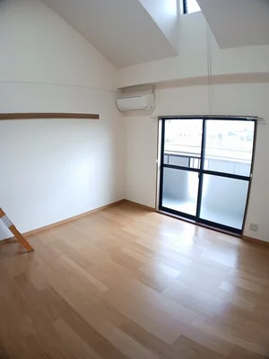 のマンスリーマンション・ウィークリーマンション「サンシャインハイツ 202・洋室(No.1182113)」メイン画像