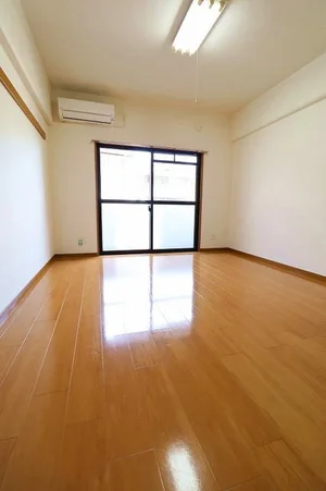 のマンスリーマンション・ウィークリーマンション「ウェルス三ヶ田 104・洋室(No.1182127)」メイン画像