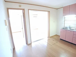 長崎県の大東建託リーシング株式会社のマンスリーマンション・ウィークリーマンション「シャン・ド・フルール京仙Ｃ 103・洋室(No.1182229)」メイン画像