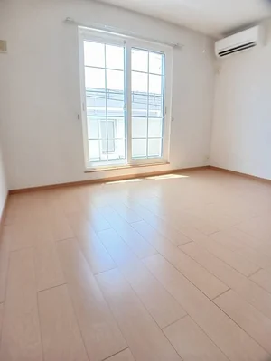 大分市のマンスリーマンション・ウィークリーマンション「プリムロ－ズ稙田Ｂ 203・洋室(No.1182307)」メイン画像