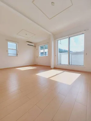 のマンスリーマンション・ウィークリーマンション「フォーレスト湯布院Ⅱ 201・洋室(No.1182350)」メイン画像