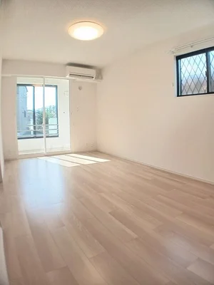 大分県のマンスリーマンション・ウィークリーマンション「ＣＬＡＩＲＥＡ　Ⅰ 102・洋室(No.1183076)」メイン画像