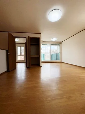 のマンスリーマンション・ウィークリーマンション「ルミエール弐番館 201・洋室(No.1183221)」メイン画像