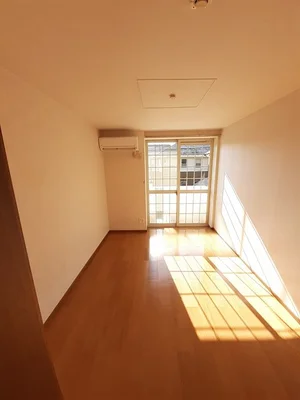 のマンスリーマンション・ウィークリーマンション「ジュネス清水 203・洋室(No.1183224)」メイン画像