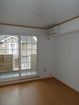 のマンスリーマンション・ウィークリーマンション「サン・ルミエール八番館 202・洋室(No.1183284)」メイン画像