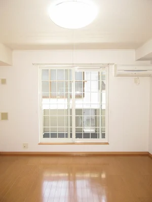 のマンスリーマンション・ウィークリーマンション「サニー・エイト 202・洋室(No.1183401)」メイン画像